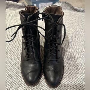 EURO Soft by Soft Black Size 9 Lace up Combat Boots with Chunky Heel